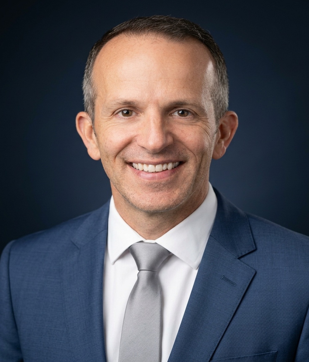 Headshot of Chris Palmer